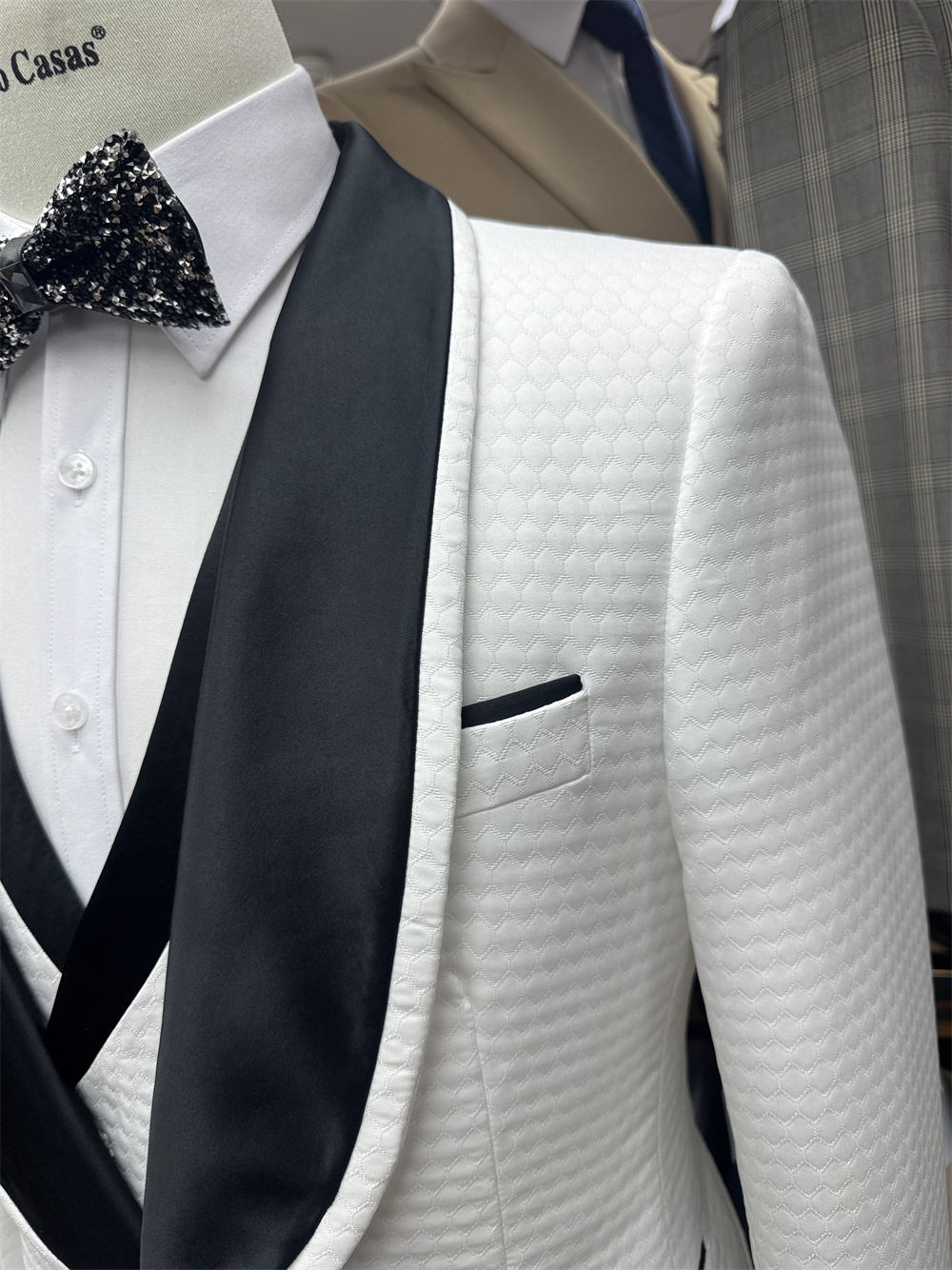 New Arrival Mature Men's Suit  - Men Formal Wear Shop 评论和价格